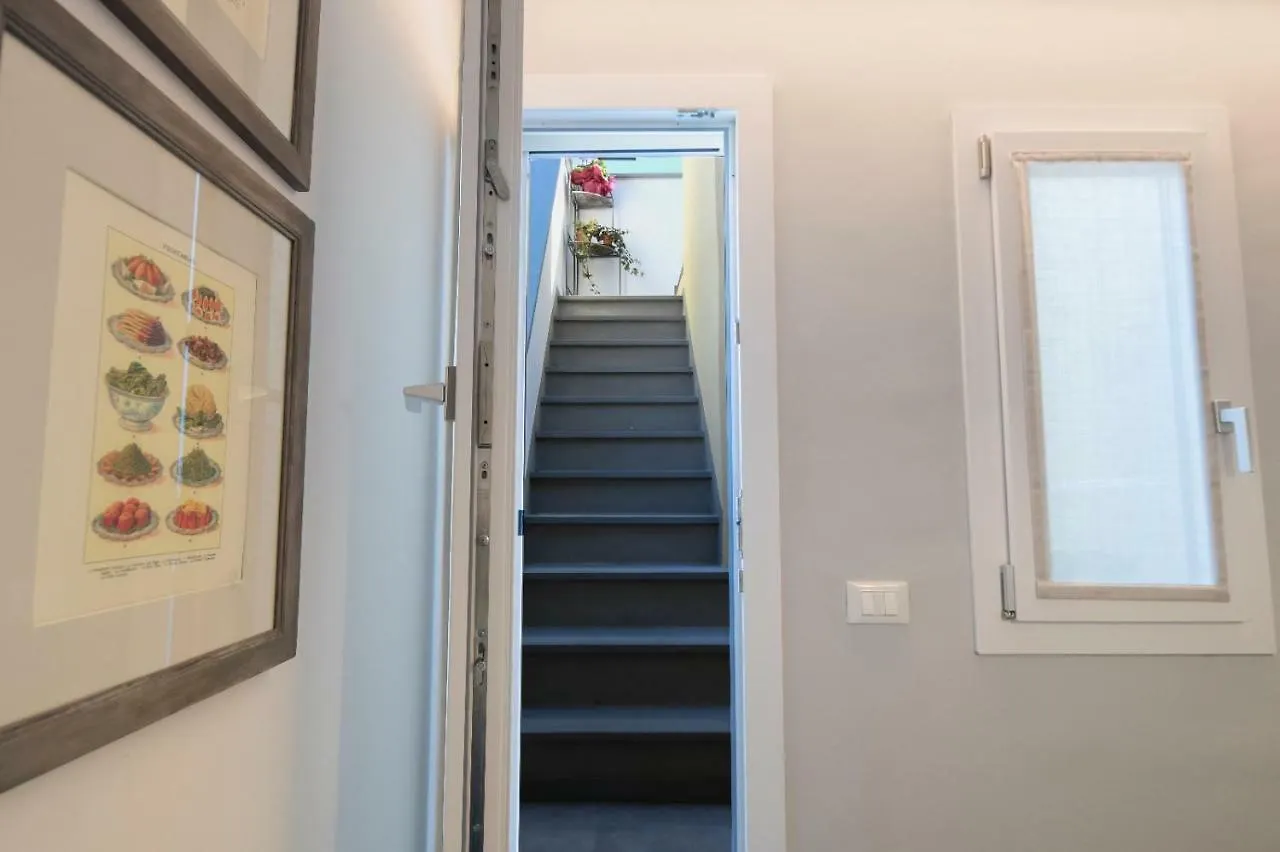 Oltrarno Lily Suite Florencia Apartamento